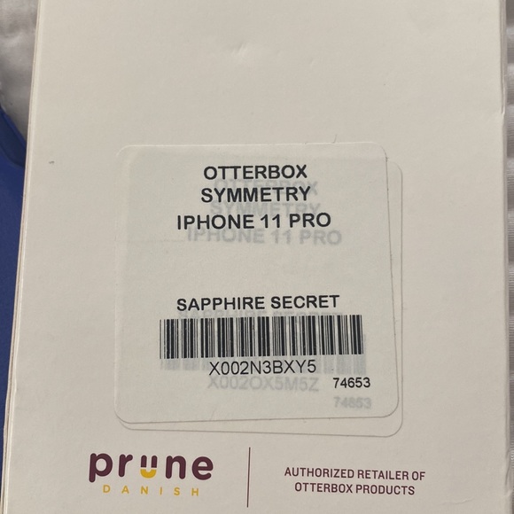 Otterbox iPhone 11 Pro & another case for iPhone 11 - Picture 2 of 5